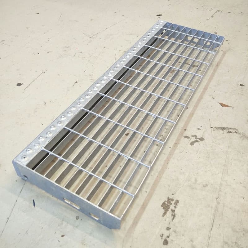 Ritiläaskelmat Kuumasinkitty Sileä 34x76 25x3 900x230mm